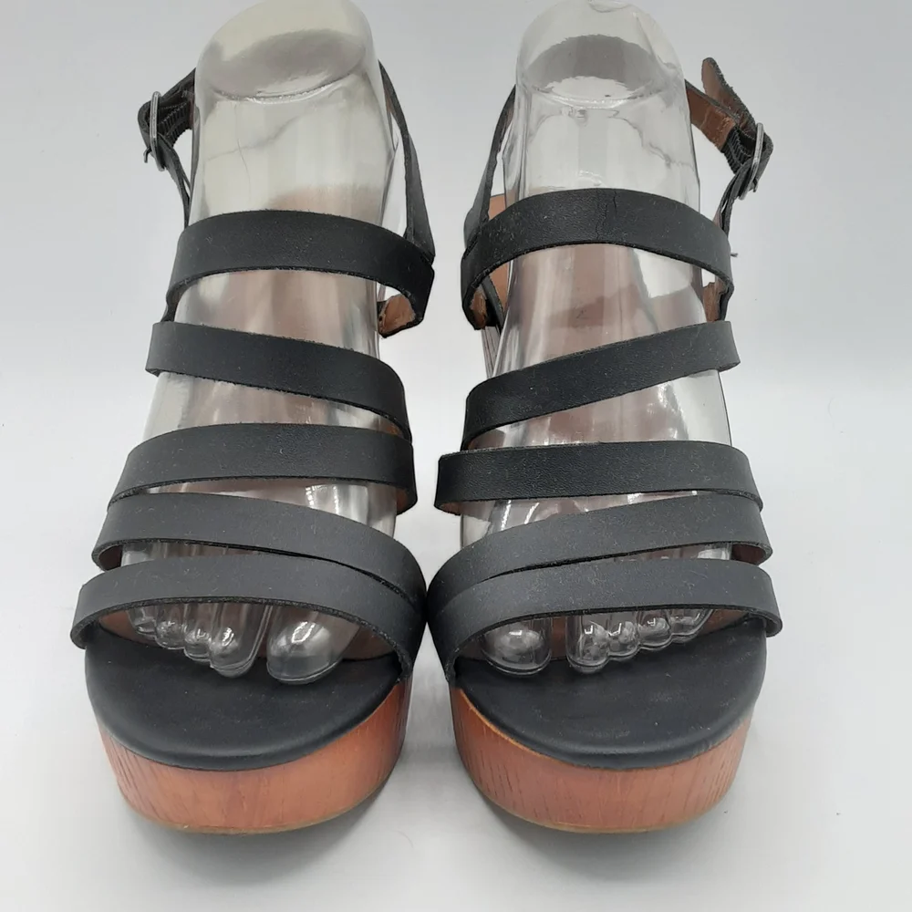 Lucky Brand Larinaa Black Leather Boho Retro 70's Strappy Wedge Sandals.